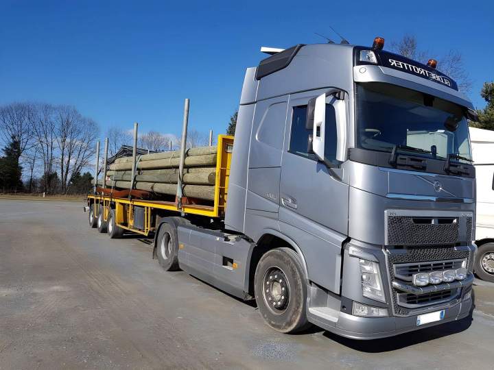 Transporteur en plateau Saint-Yrieix-la-Perche